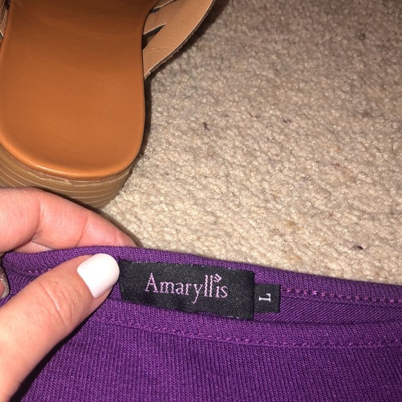 Amaryllis purple lightweight sweater size large - Picture 3 of 4